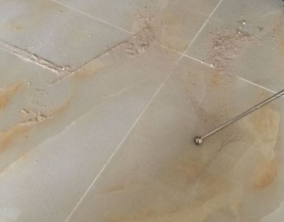 陵水瓷砖空鼓维修公司分享粘合剂选择不当在瓷砖铺贴过程中可能导致以下问题